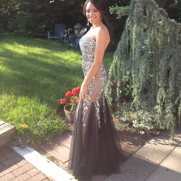 Prom Dress - Picture 3 of 4